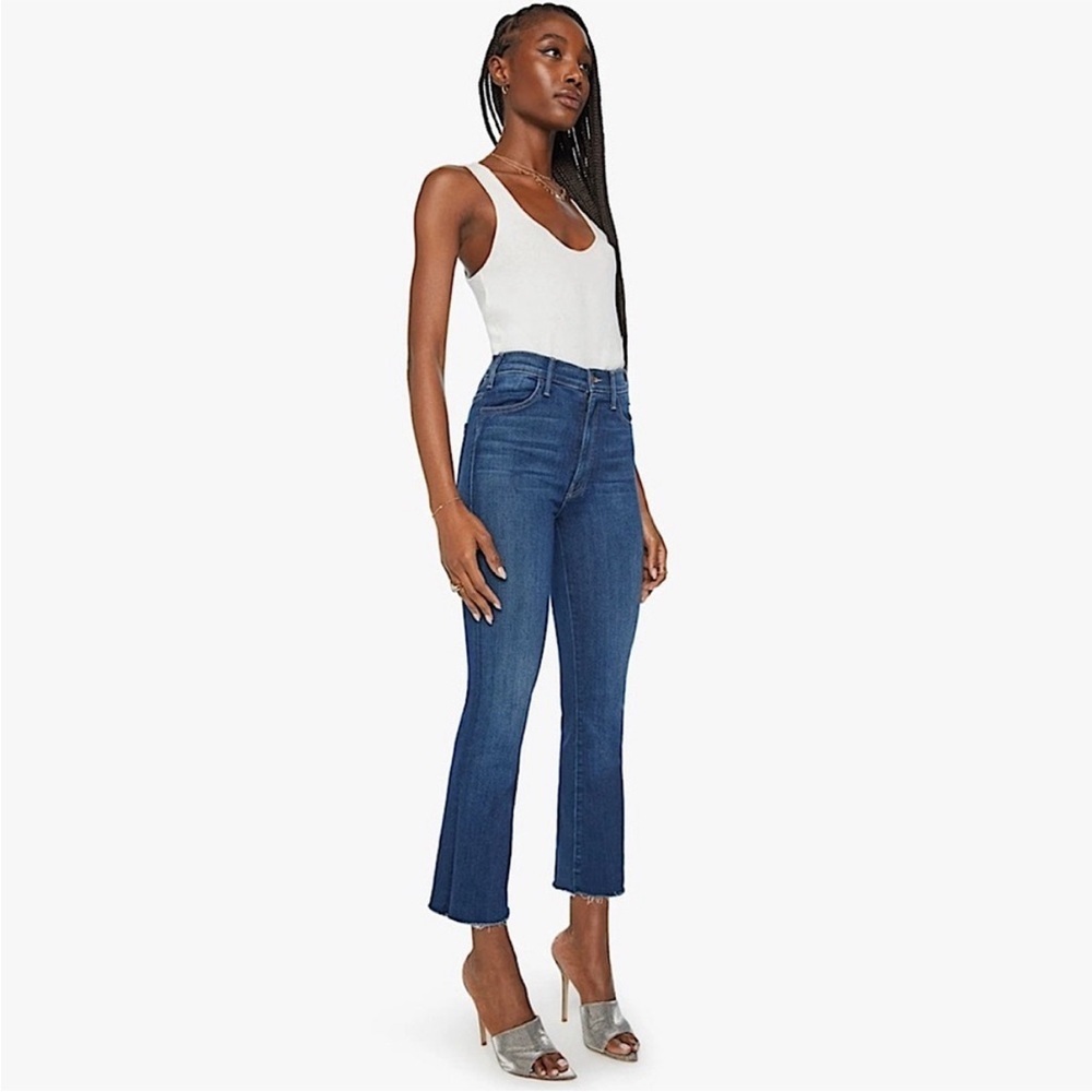 MOTHER The Hustler Ankle Fray in Home Movies Medium-Dark Wash Size 26